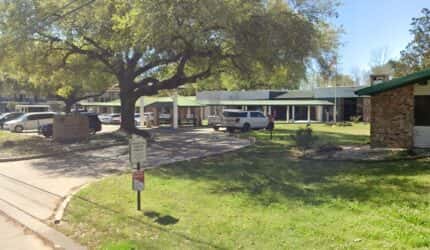 River Oaks Retirement Manor