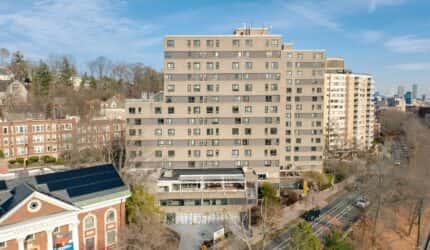 Diane and Mark Goldman Family Residences