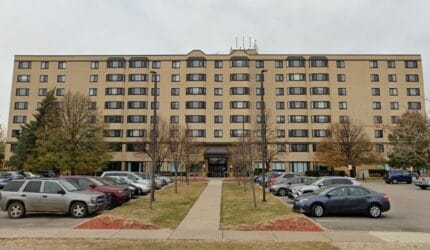 Knollwood Place Apartments