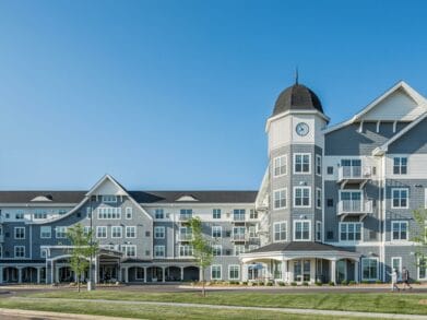 Grand Living at Lake Lorraine