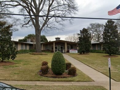 Southern Oaks Nursing & Rehabilitation Center, LLC