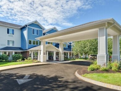 Holiday Maple Suites in Dover