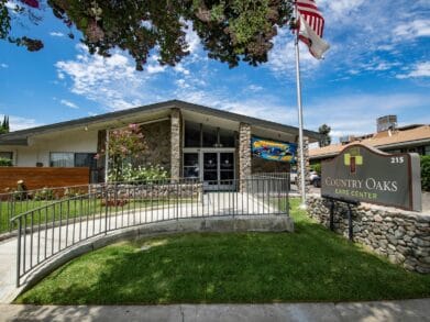 Country Oaks Care Center