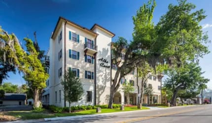 Alba Court Residences