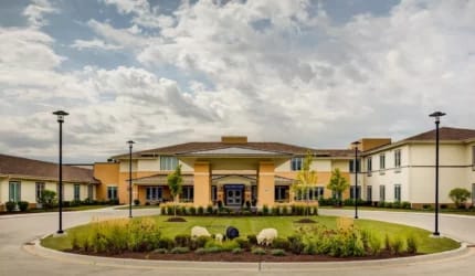 Arbor Terrace Naperville
