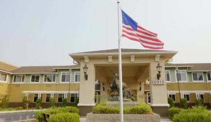 Carlton Senior Living Elk Grove