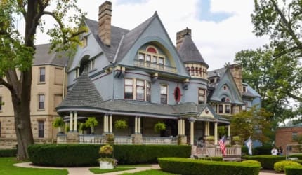 Elmhurst House of Friendship
