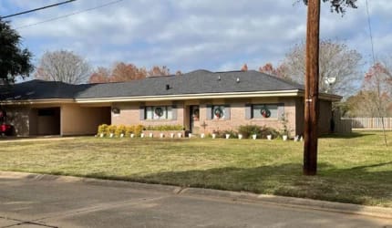 England Oaks Active Adult Living