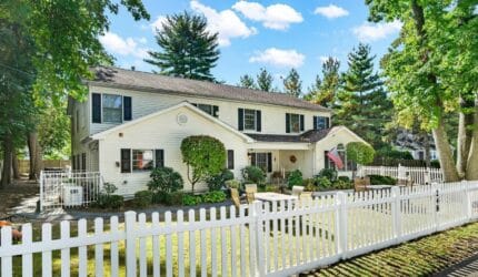 Fox Trail Memory Care Living at Cresskill
