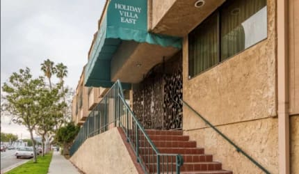 Holiday Villa Senior Living