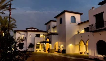 Raya‘s Paradise San Clemente