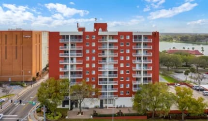 Lake Morton Senior Living