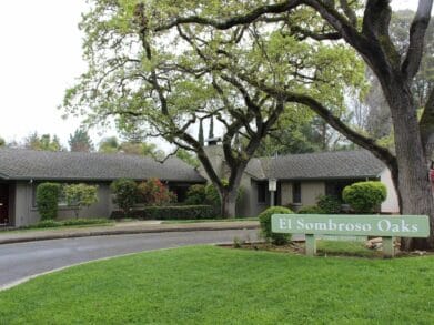 El Sombroso Oaks