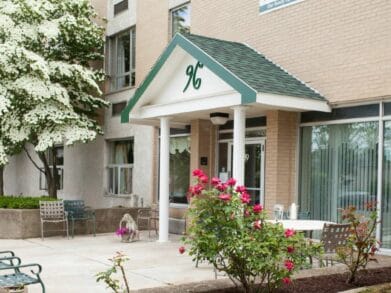 Holiday Retirement – Senior Independent Living & Retirement Community