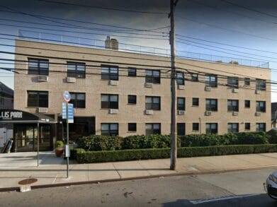 Hollis Park Manor
