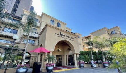 Atria Tarzana