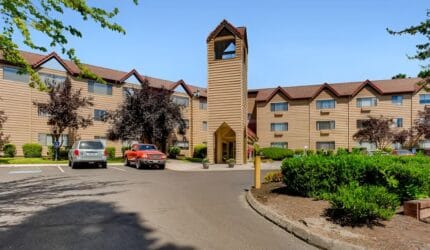 Solista Milwaukie by Cogir