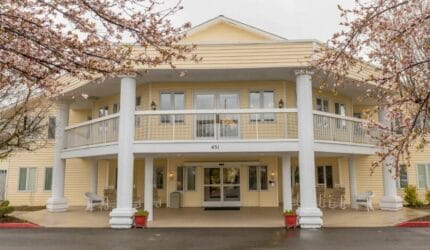 Hilltop Estates – A Provincial Senior Living Community