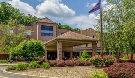 Whispering Oaks – A Provincial Senior Living Community