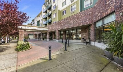 Merrill Gardens at Renton Centre