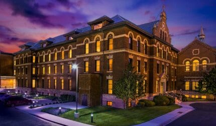Senior Suites Chicago Norwood Park