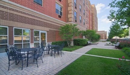 Senior Suites of Kelvyn Park