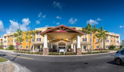 Oakmonte Village of Davie