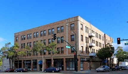 Lakemont Apartments