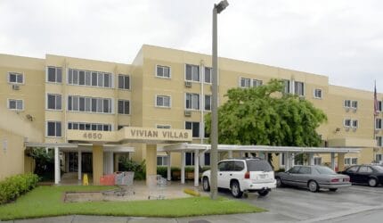 Vivian Villas Apartments