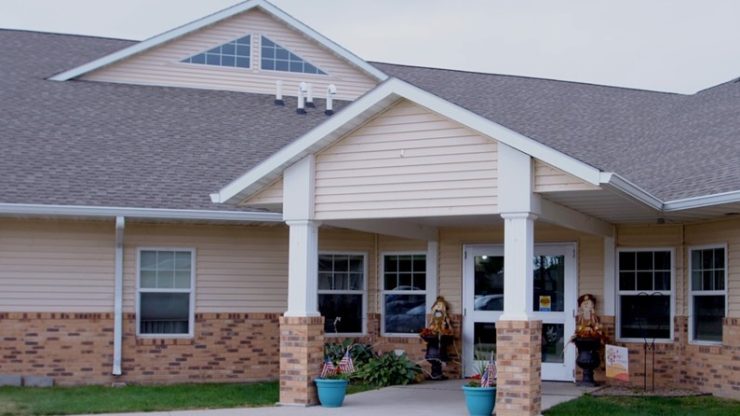 Exterior view of Cerenity Humboldt facility entrance.
