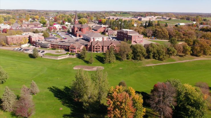 Aerial view of Cerenity Humboldt's outdoor space and buildings.