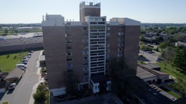 Aerial view of the building exterior of Cerenity Humboldt.