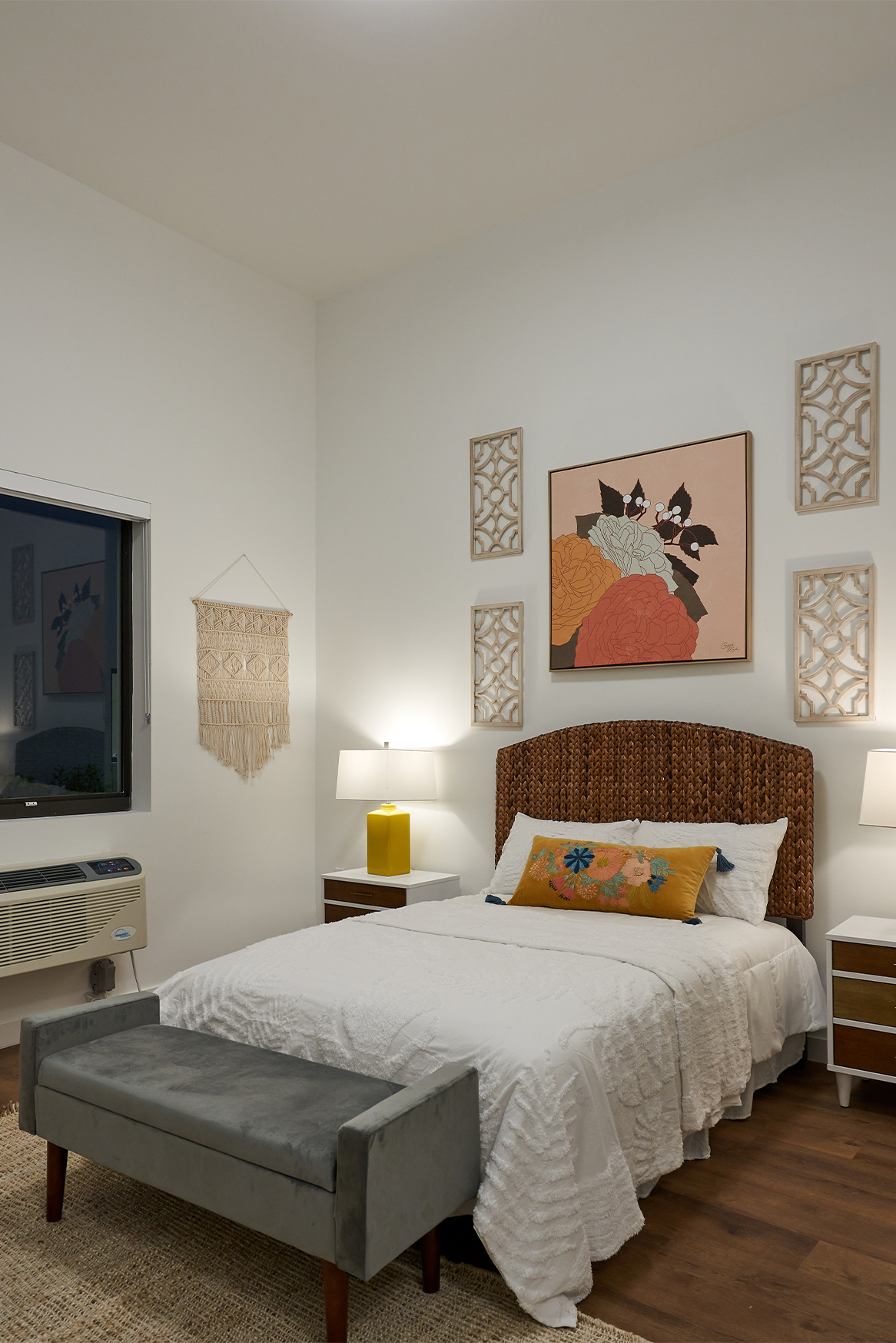 Cozy and well-decorated resident room
