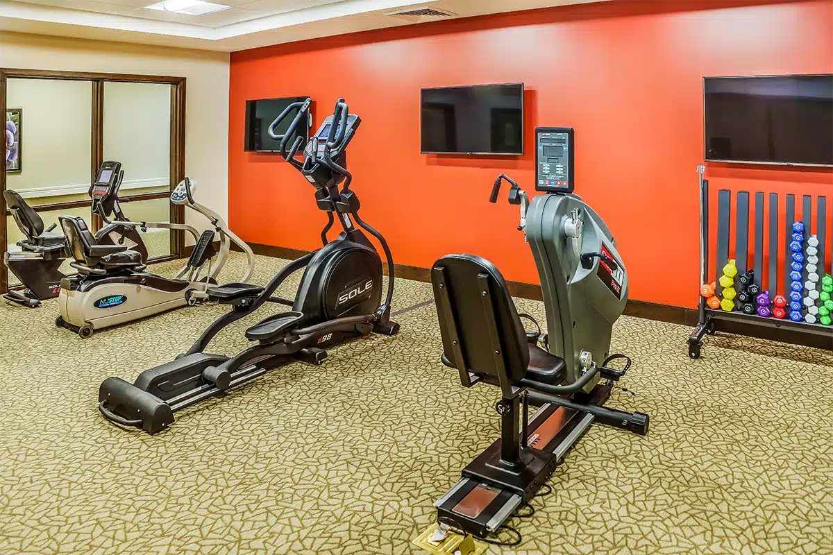 Well-equipped fitness area with exercise machines