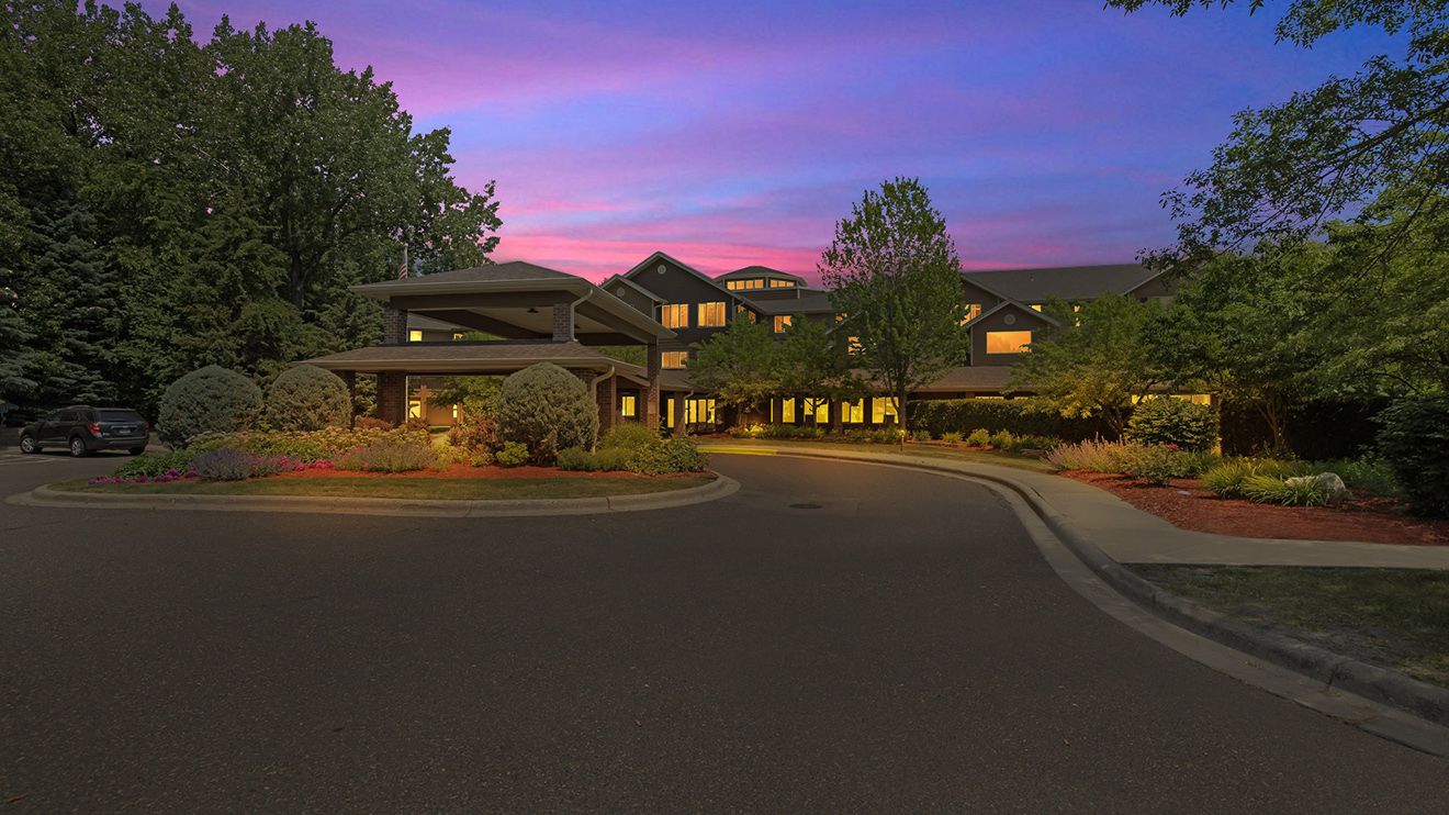 The Lodge at White Bear – Sky Active
