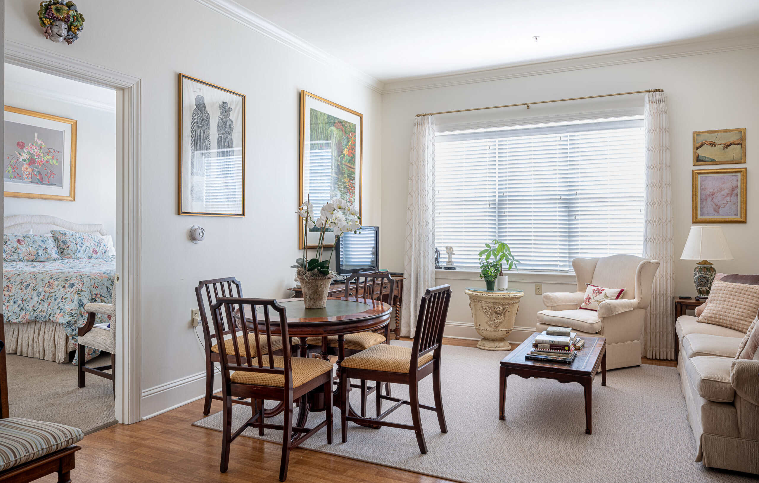 Cozy living room and dining area in a senior facility