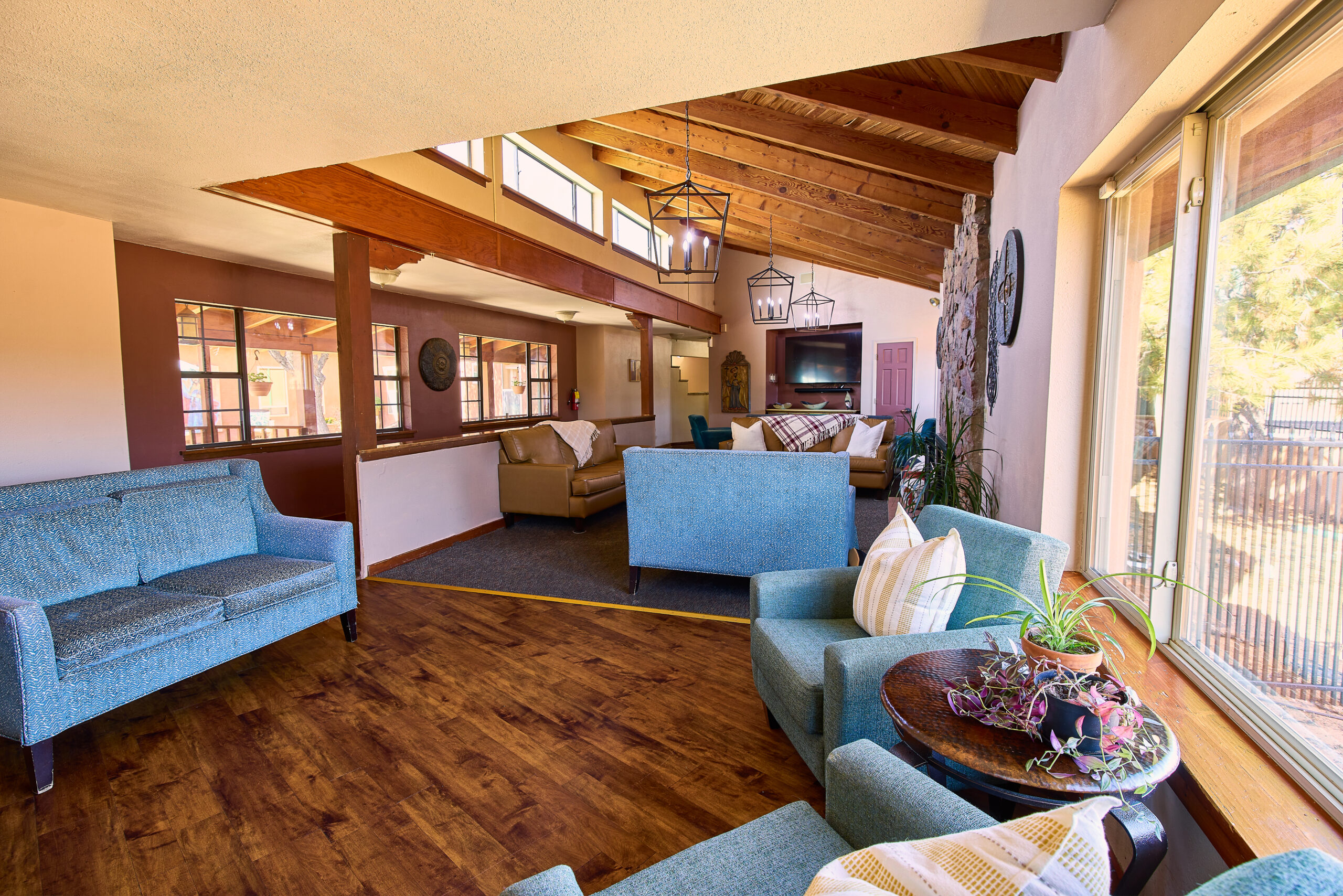 A cozy common area with comfortable seating