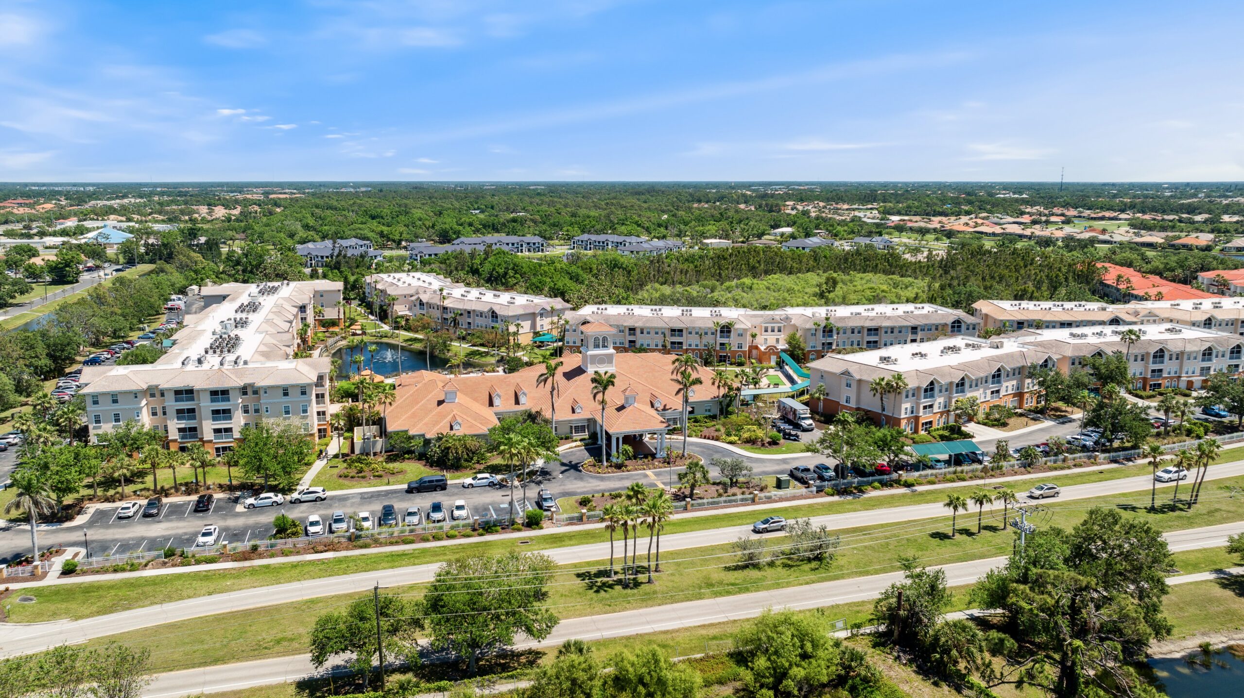 Aerial view of Aston Gardens at Pelican Pointe facility