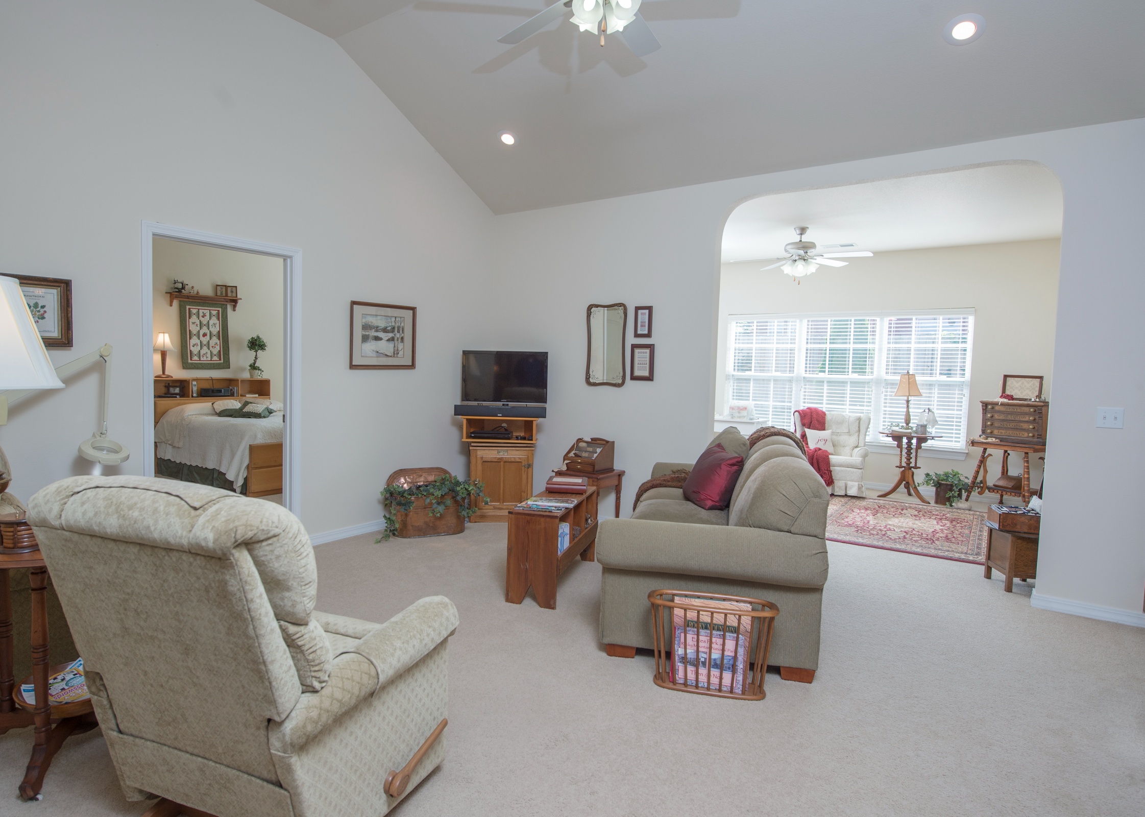 Cozy common area with comfortable seating