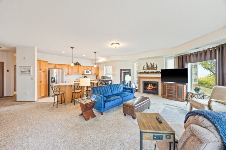 Common area living room with comfortable seating