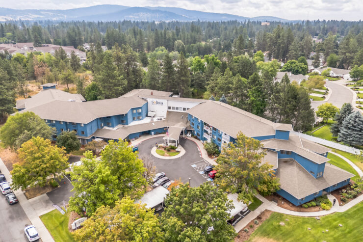 Aerial view of Solista Spokane building and landscaping.