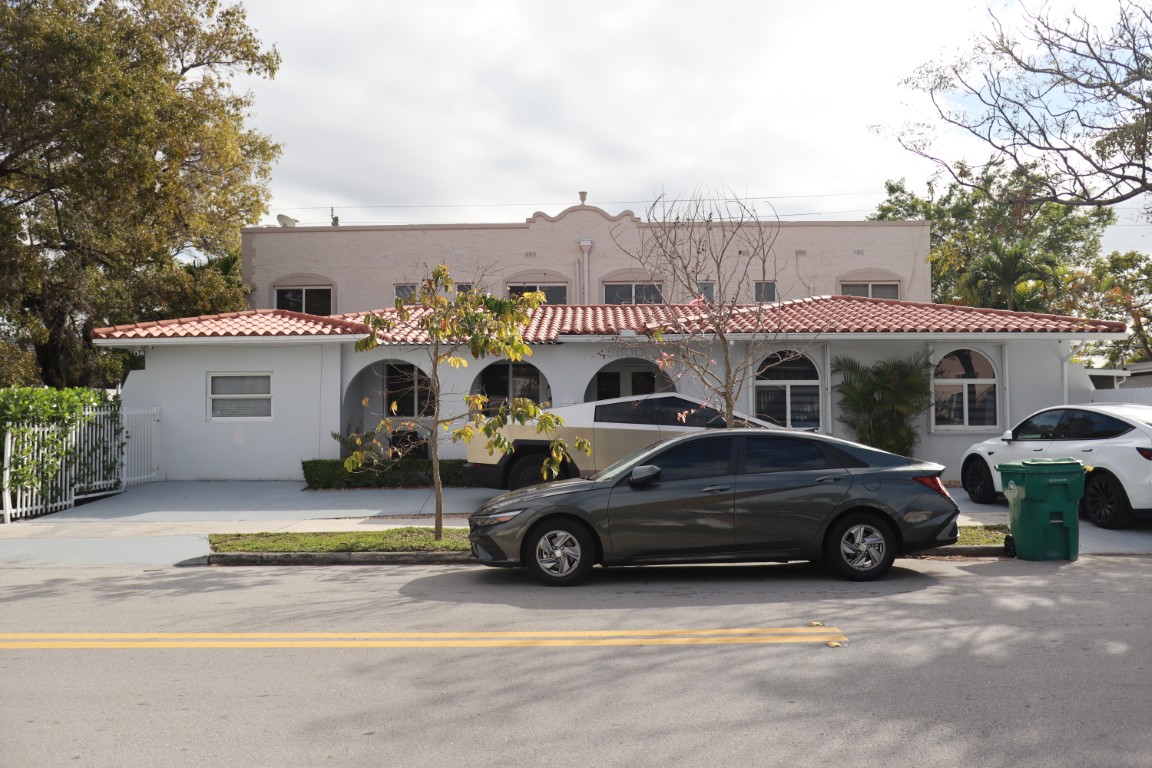 Bootstrap via website (https://assistedlivingmagazine.com/nursing-home/elias-home-care-inc/)