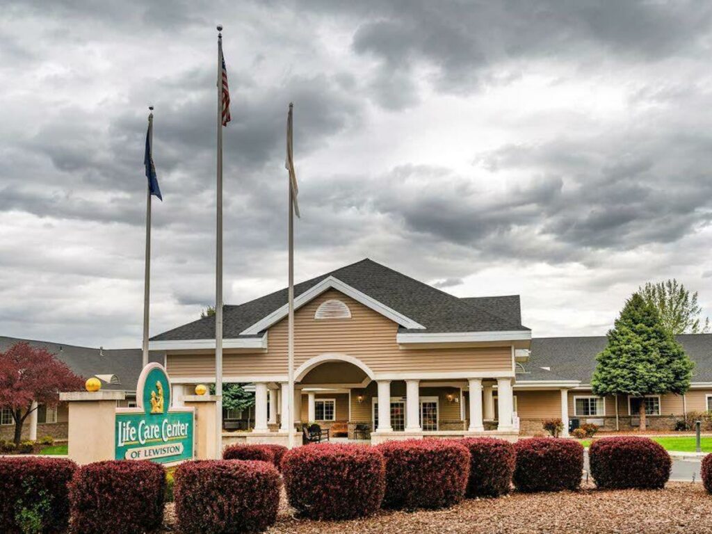 Life Care Center Of Lewiston