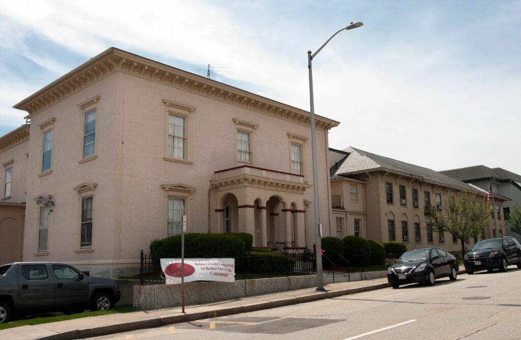 The Lillie Mansion at Lutheran