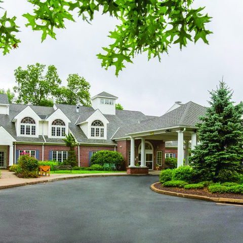 Exterior view of Benchmark Senior Living at Billerica Crossings