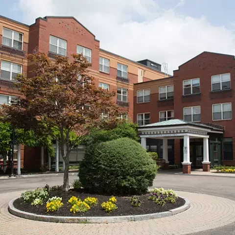 Exterior view of Benchmark Senior Living at Billerica Crossings