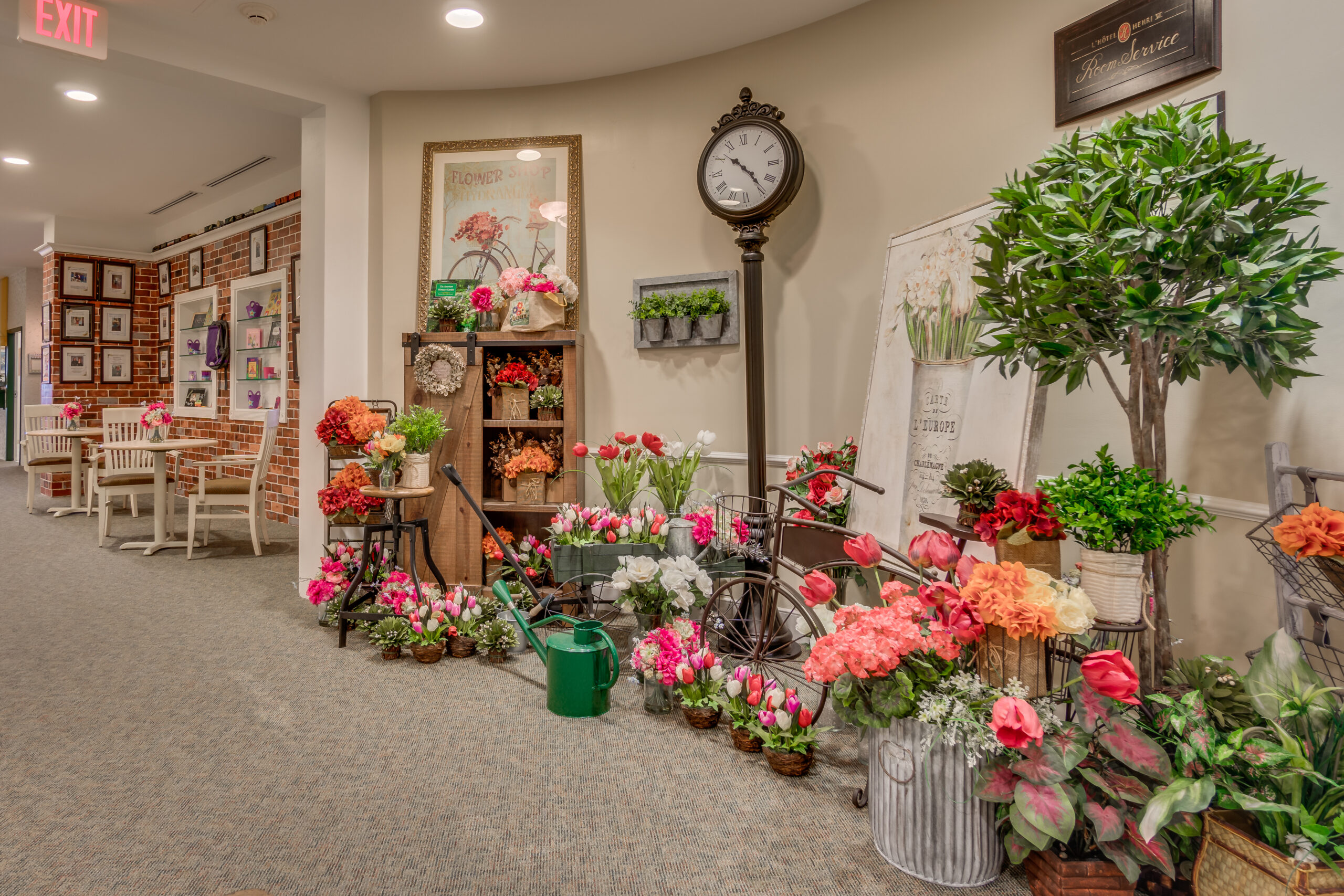 Decorative floral display in a common area