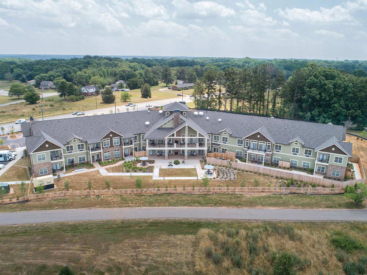 Aerial view of the exterior of Alto Overland Park facility