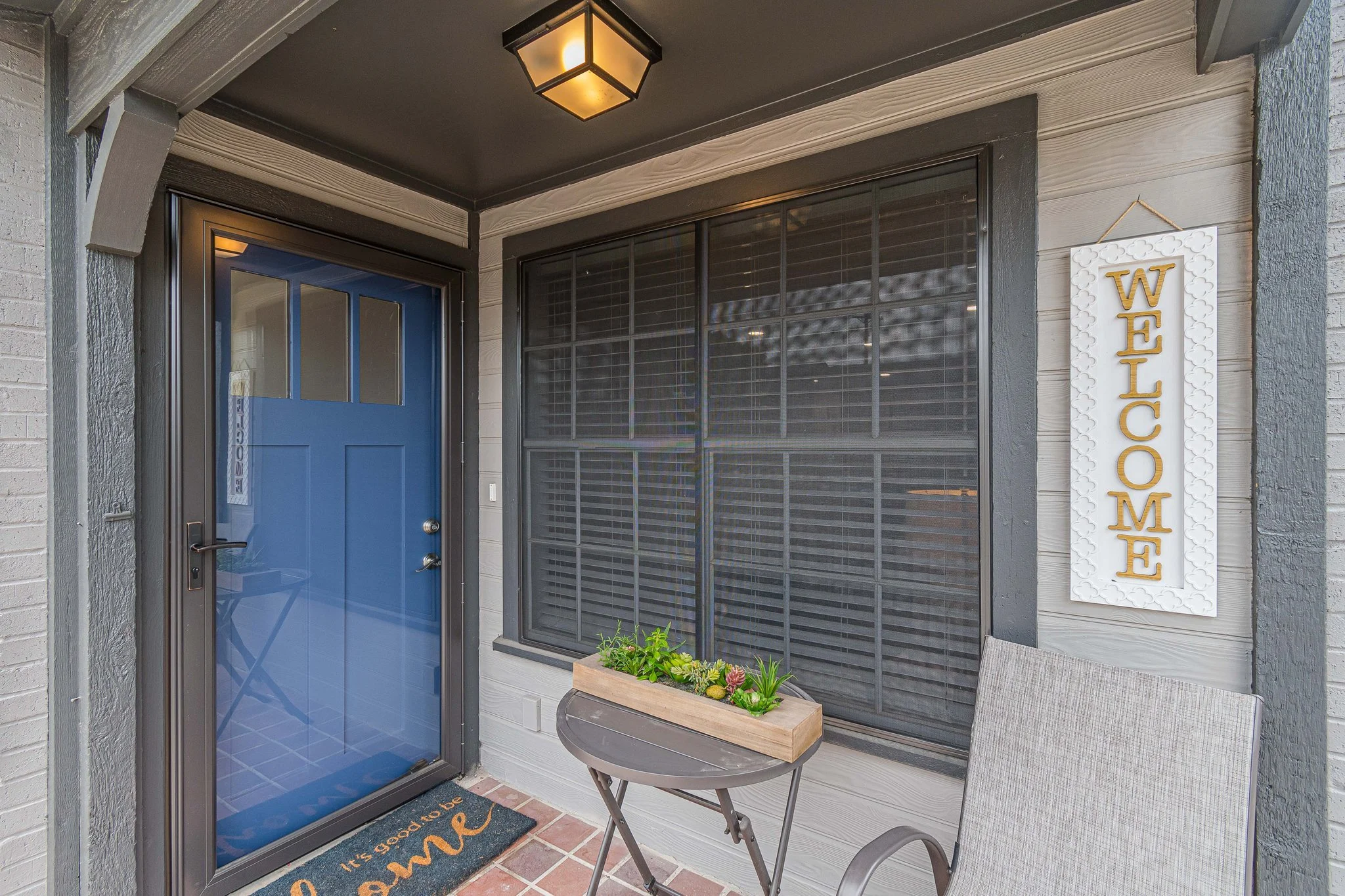 Welcoming entrance with decor and seating