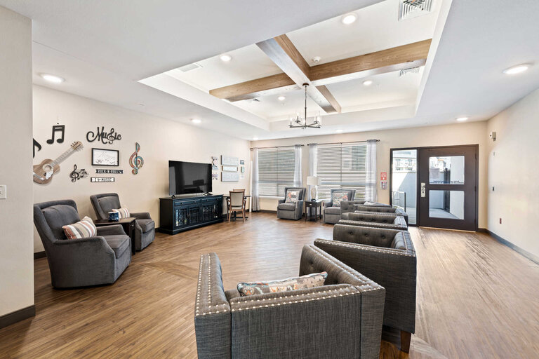 Common area with seating and entertainment.